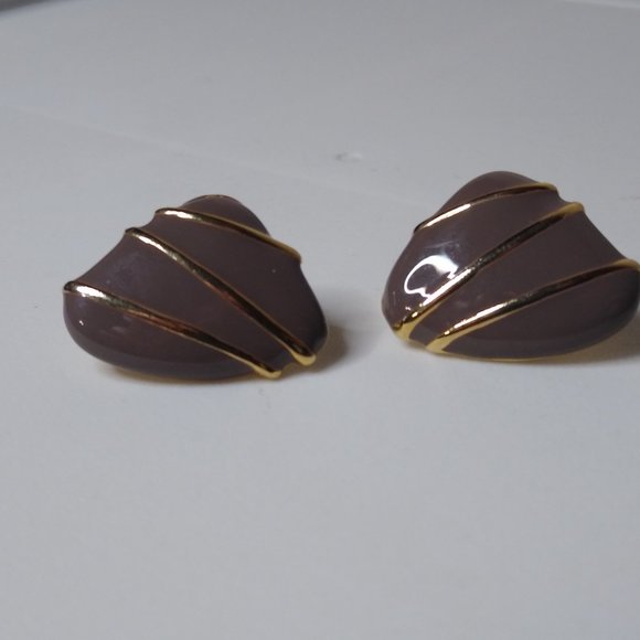 Vintage Triangular Stud Earrings - Picture 2 of 11